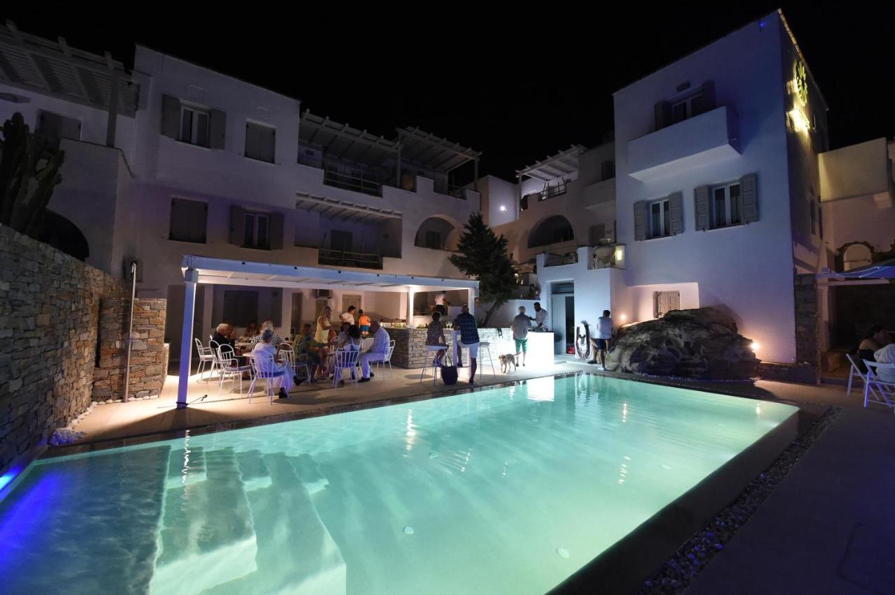 Anthos Apartments Náousa Eksteriør bilde