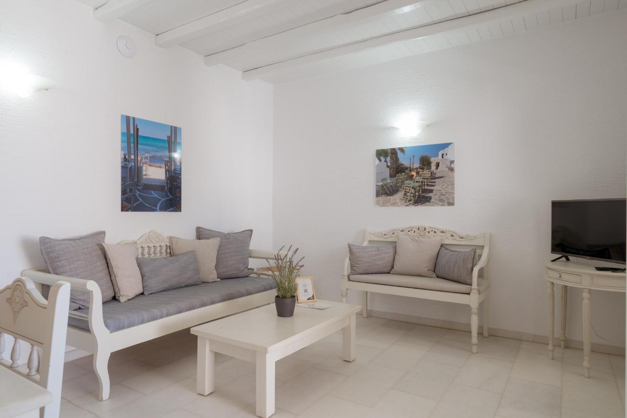 Anthos Apartments Náousa Eksteriør bilde