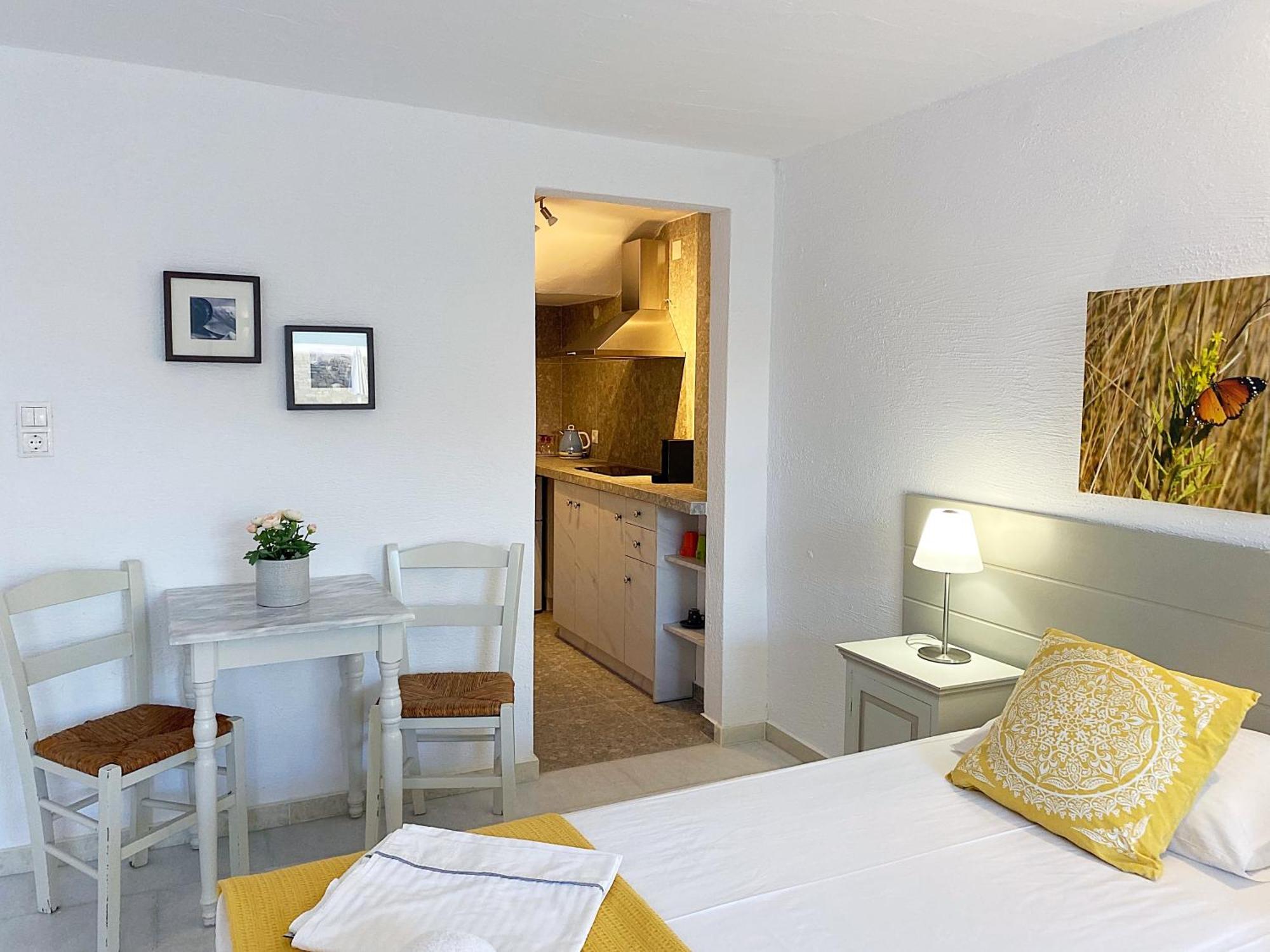 Anthos Apartments Náousa Eksteriør bilde